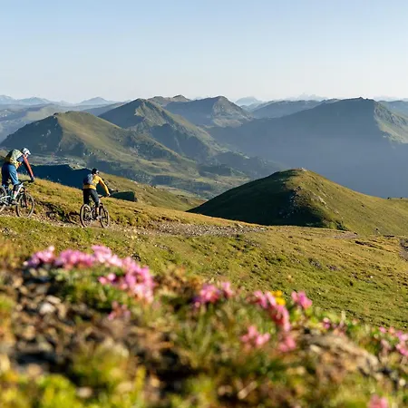 Sechszirbenhütte Am 1700 M Ferienhaus Falkert